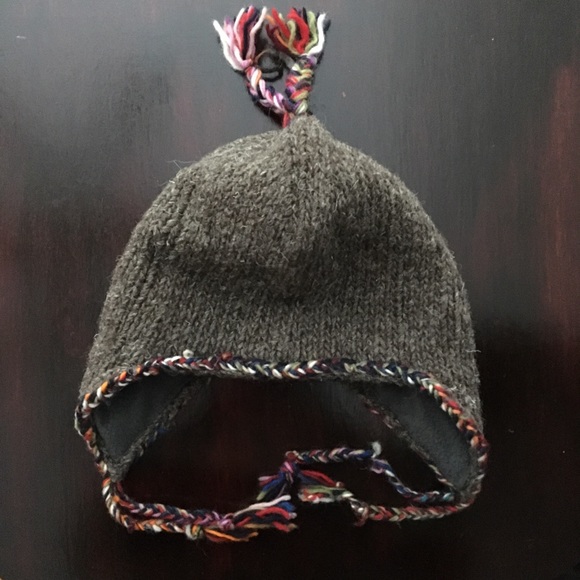 Fall / Winter Ear Flap Hat Toque - Picture 3 of 8